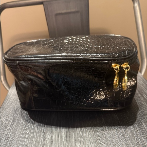 Estee Lauder Black Cosmetic Bag with Gold Zipper - Picture 1 of 9